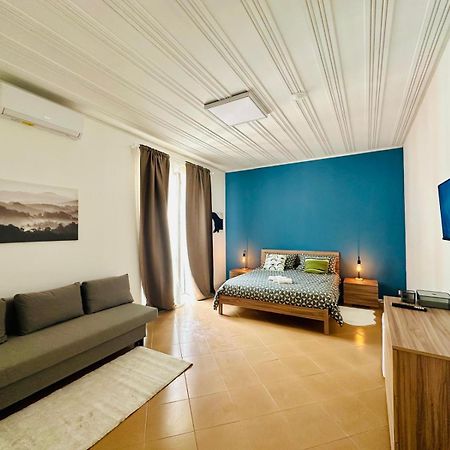 Sicilian Vibes House In Centro Apartment Catania Exterior photo